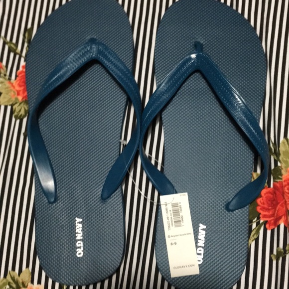 old navy classic flip flops